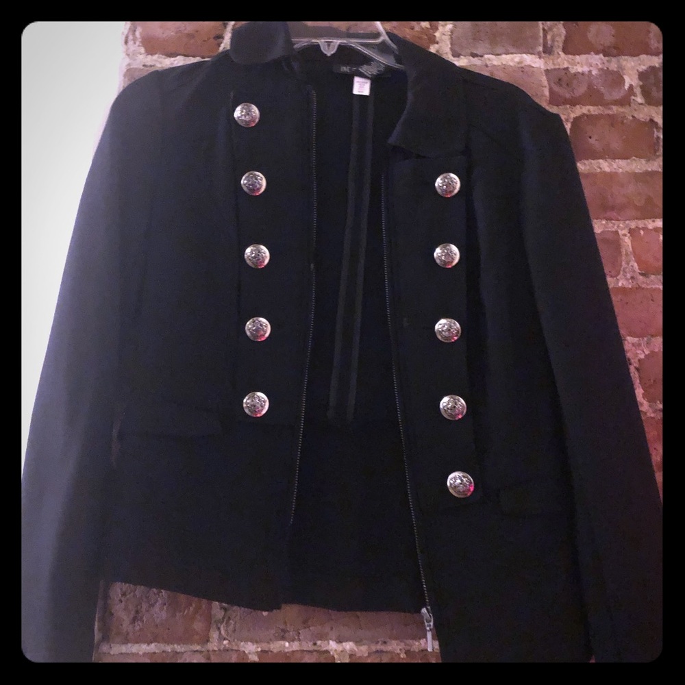 Modern Colonial Button Blazer